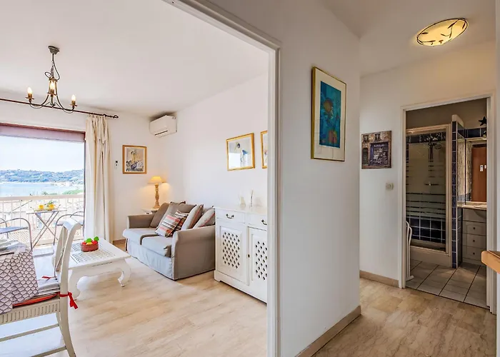 Les Pins Dores-2 By Interhome Appartement Sainte-Maxime